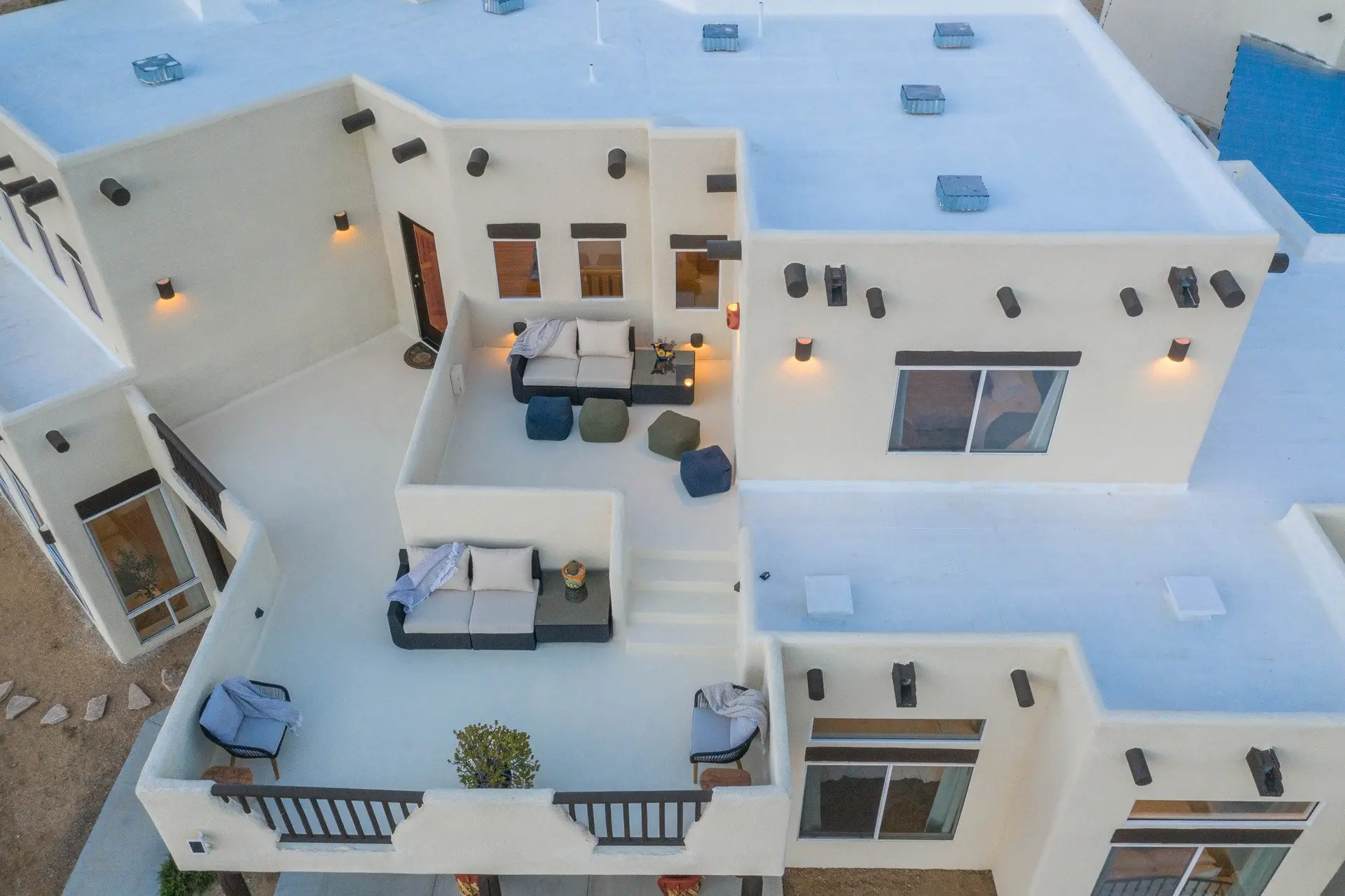 Rooftop Patio image 1