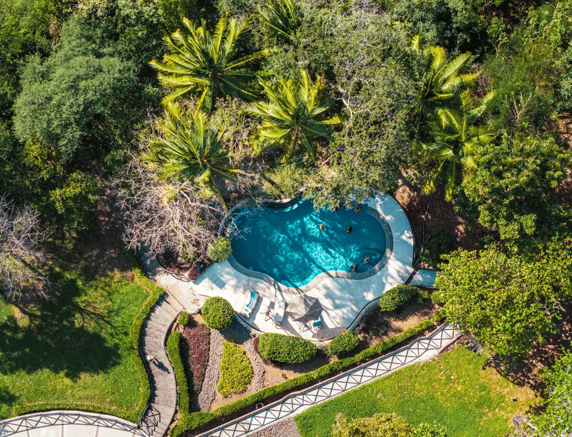 Saltwater Infinity Pool image 4
