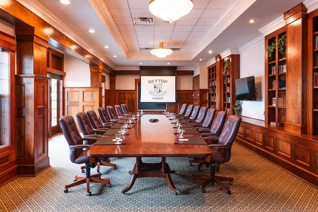 Executive Conference Center image 4