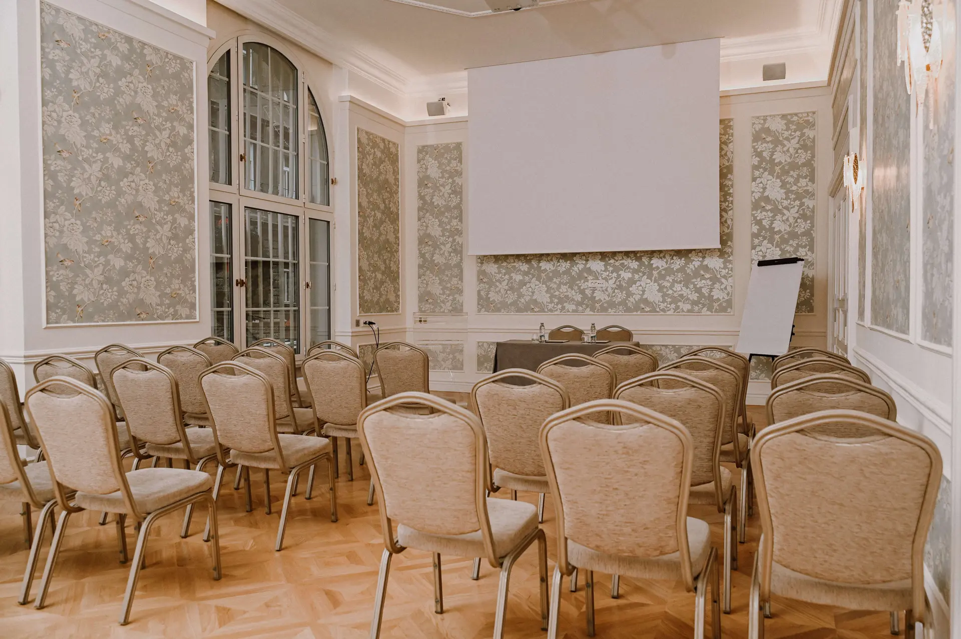 Capital Meeting Room image 3