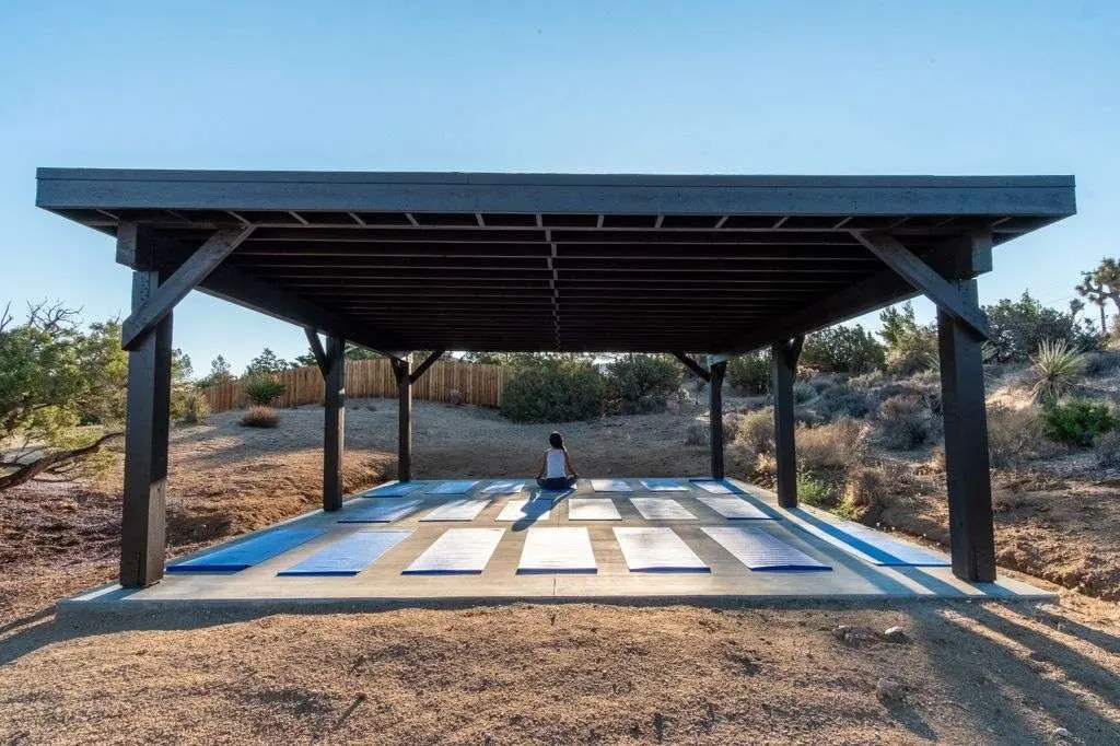 Outdoor Yoga Pavillon image 1