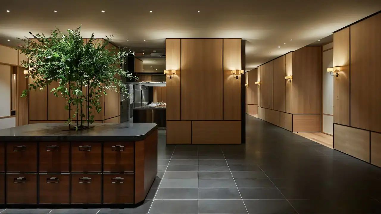 Ballroom KOMOREBI image 3