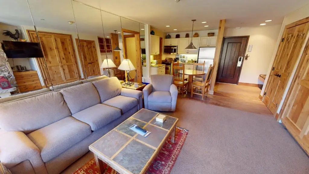 Manor Vail Lodge