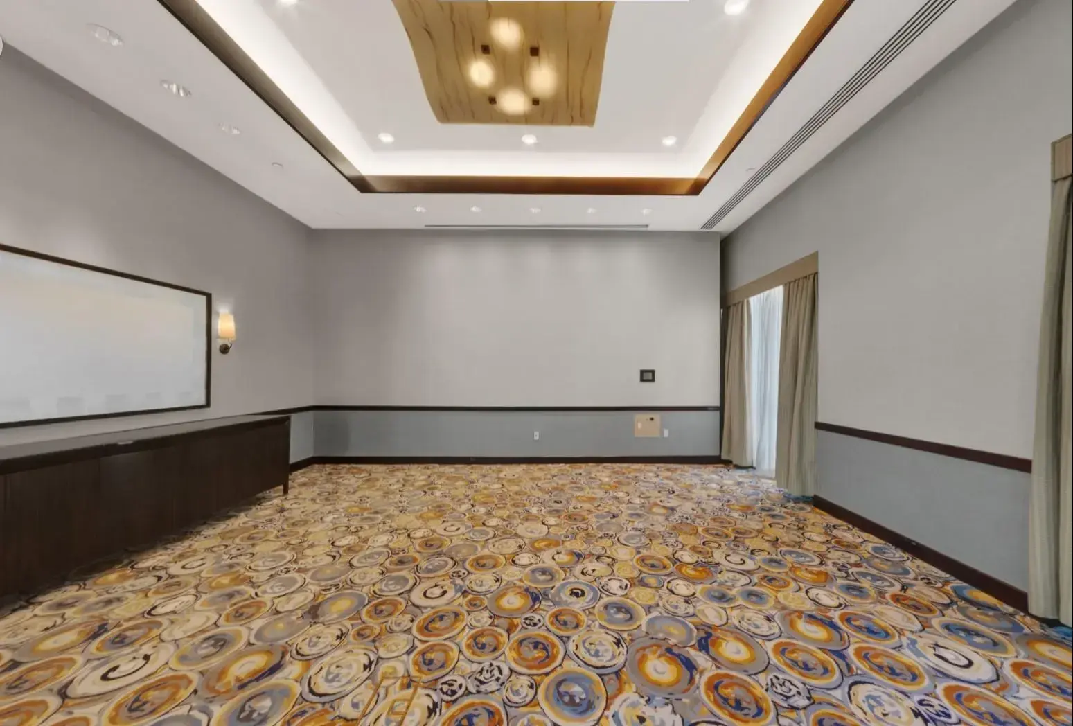 Meeting Room 230 image 1