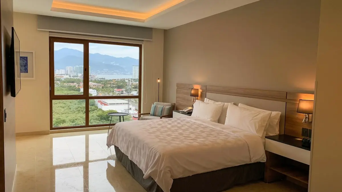 Holiday Inn & Suites Puerto Vallarta Marina & Golf an IHG Hotel