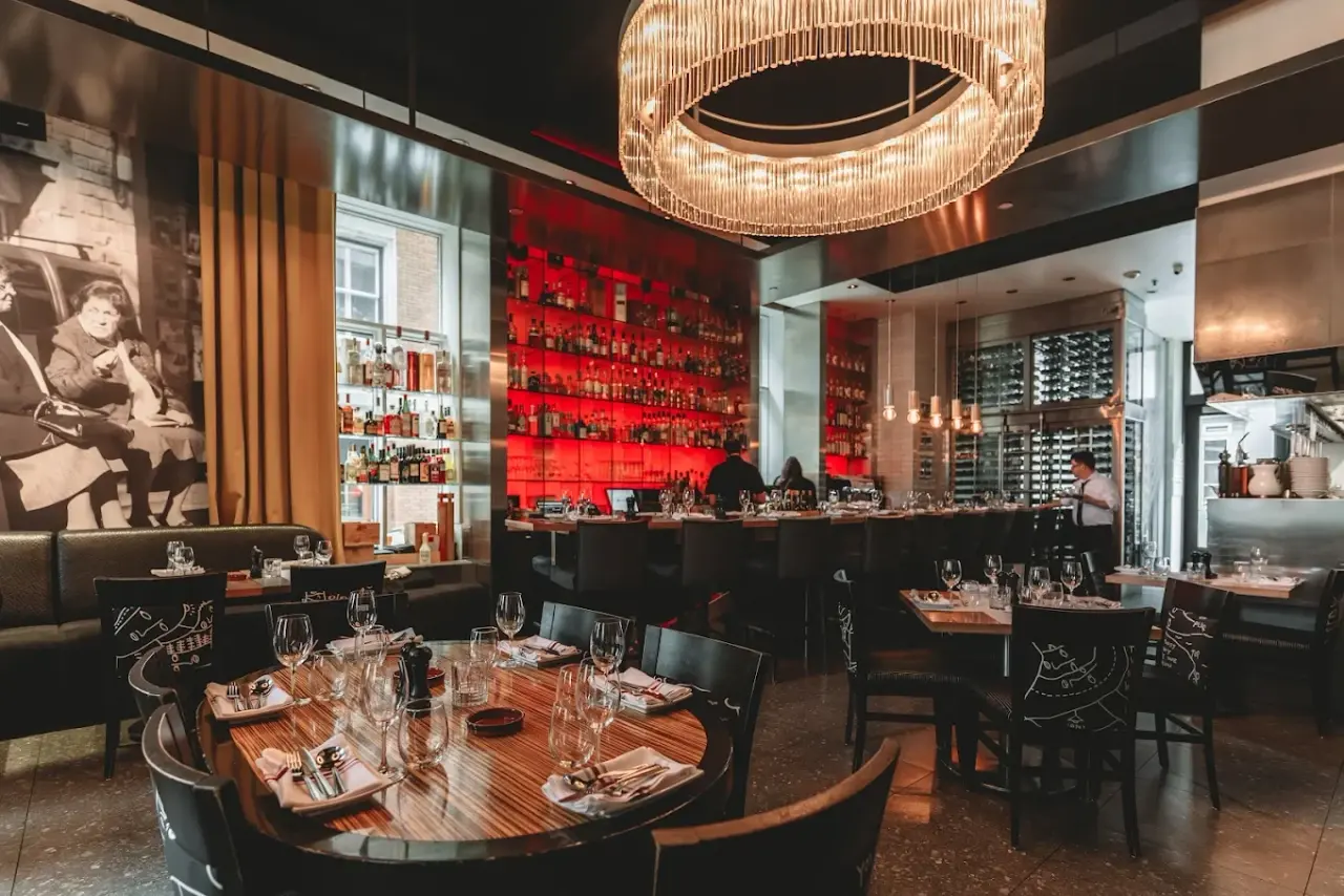 HOTEL 71 by Preferred Hotels & Resorts
