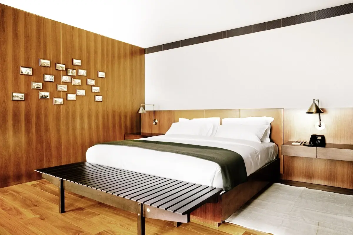 Square Nine Hotel Belgrade