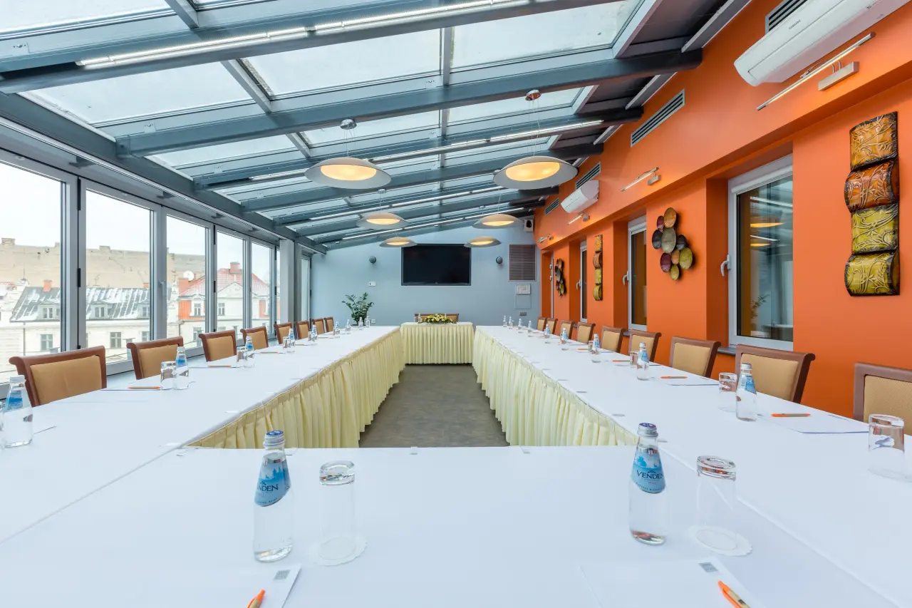 Avalon hotel & Conferences