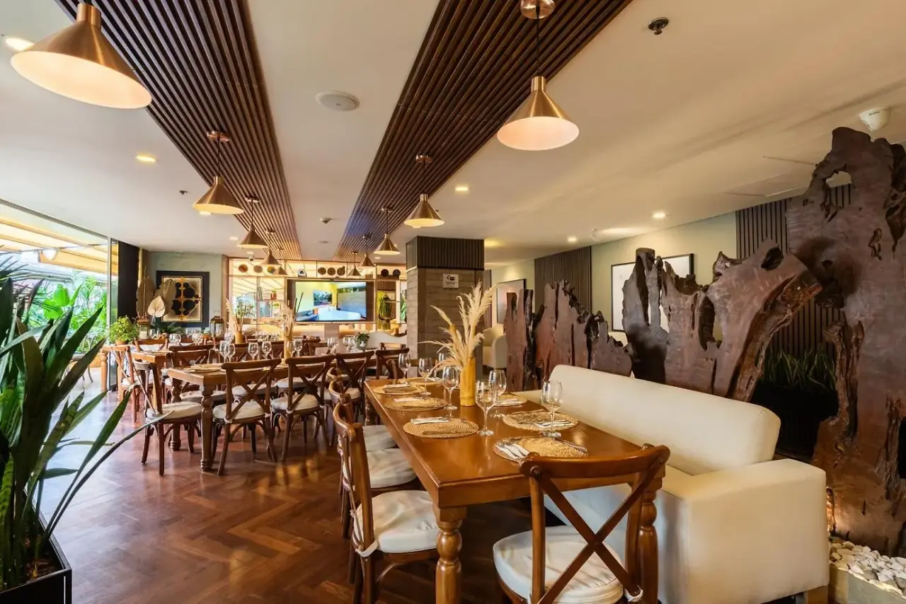 Diez Hotel