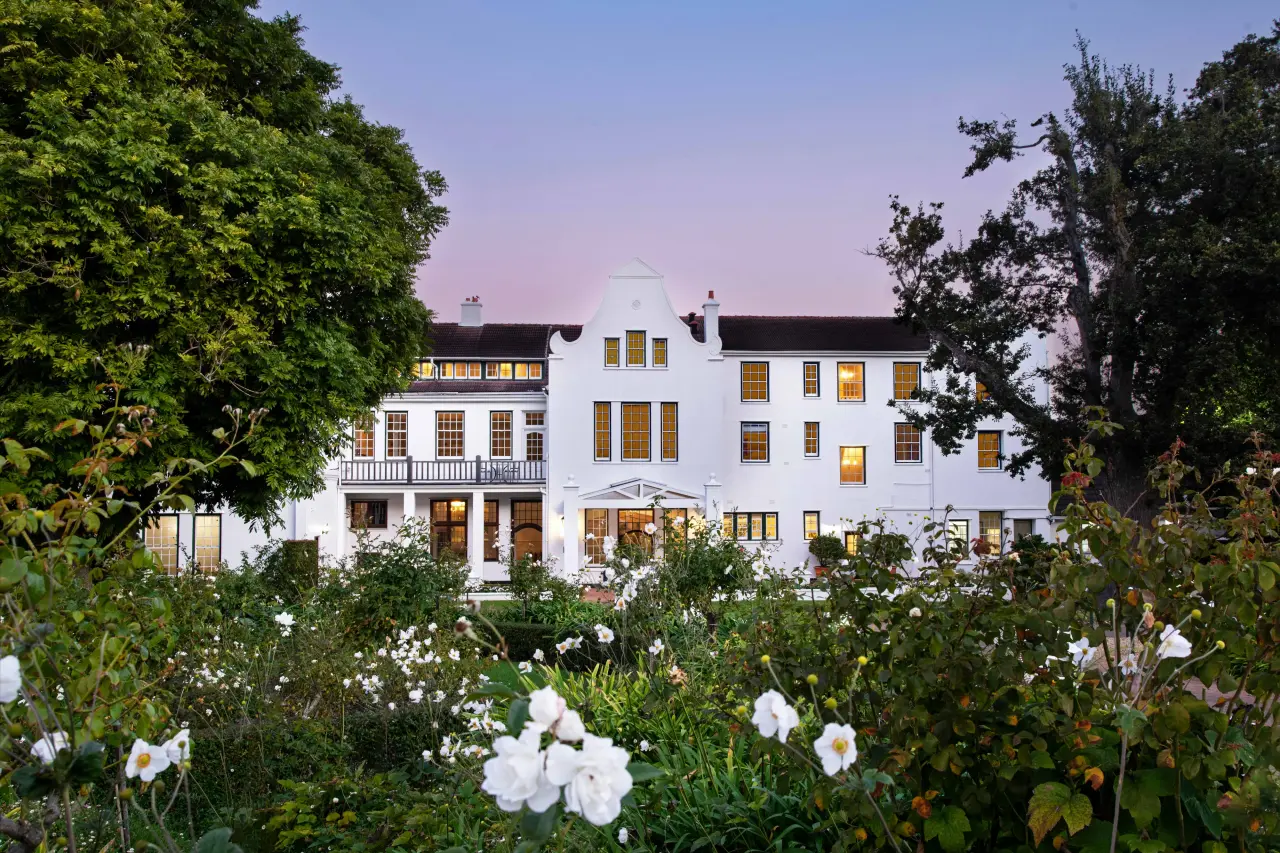 The Cellars Hohenort Hotel