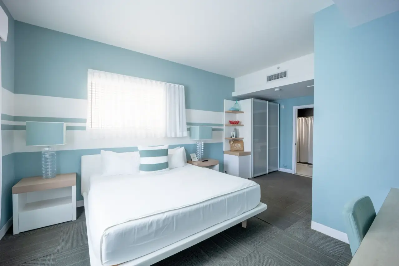 Local House Hotel