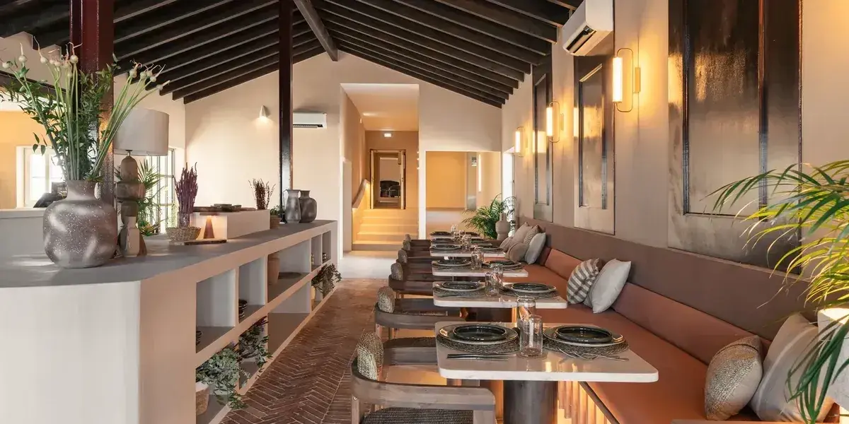 Solar Alvura Farmhouse Hotel